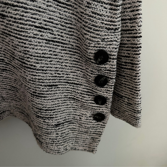 Madewell Texture & Thread Striped Knit Pullover Sweater Black White Button - Picture 3 of 6
